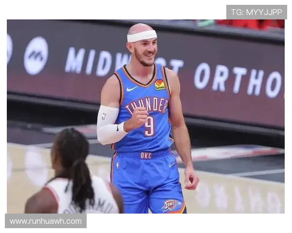 亚历克斯卡鲁索的篮球之路与职业生涯的辉煌成就探讨 亚历克斯卡鲁索的篮球之路与职业生涯的辉煌成就探讨