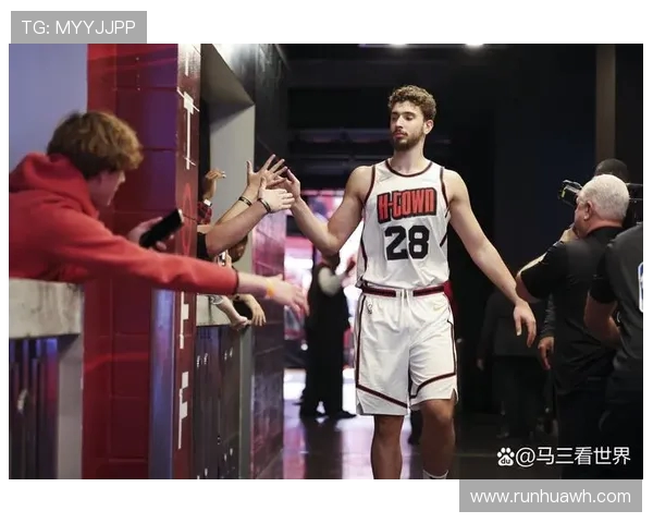 今日NBA火箭队与掘金队激战正酣谁能在这场对决中笑到最后 今日NBA火箭队与掘金队激战正酣谁能在这场对决中笑到最后