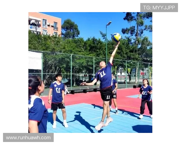 重庆排球队的奋斗与荣耀:一段排球精神的真实纪实之旅 重庆排球队的奋斗与荣耀:一段排球精神的真实纪实之旅